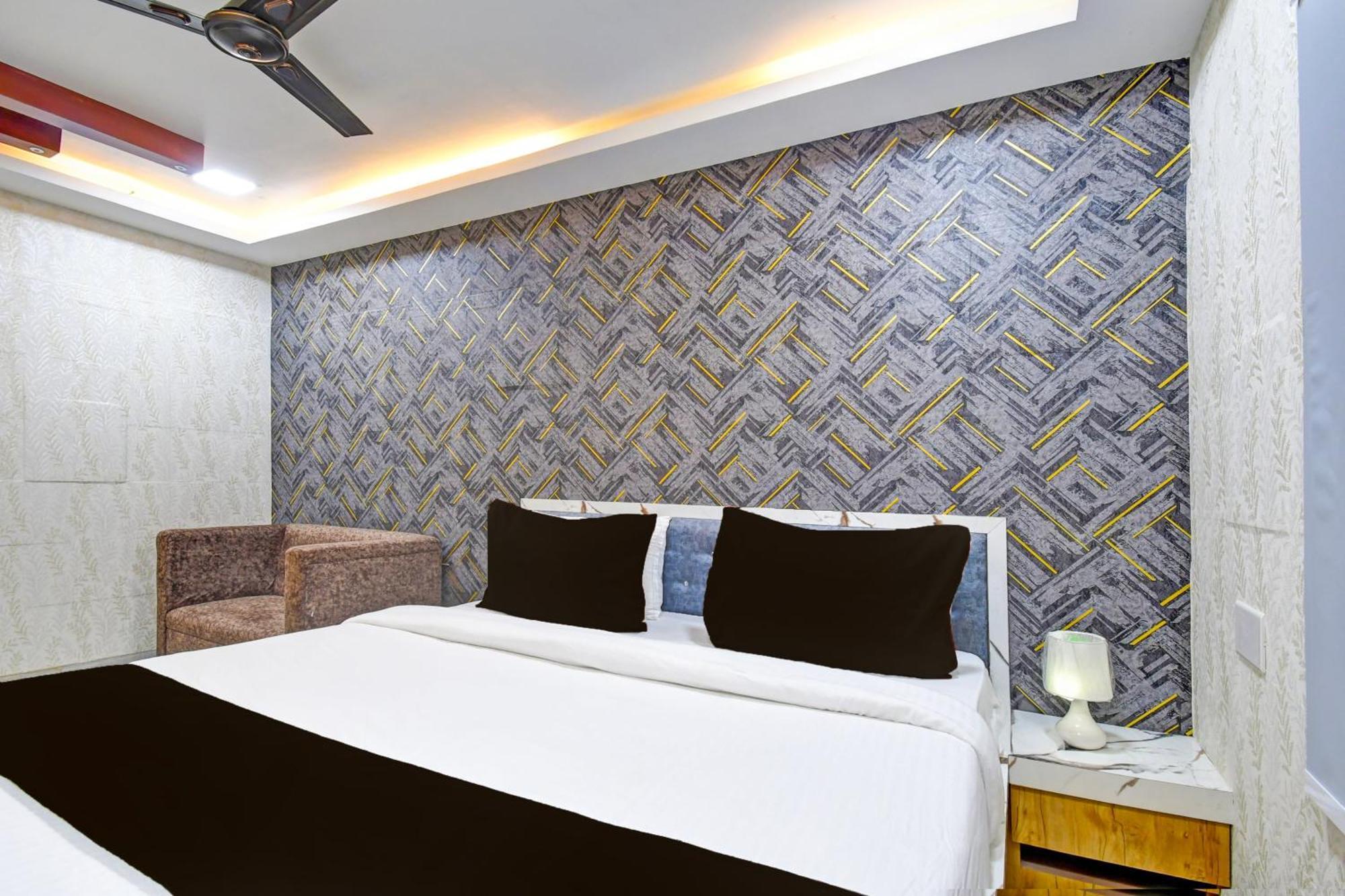 Super Hotel O Maa Bhubaneswari Hotel Buitenkant foto