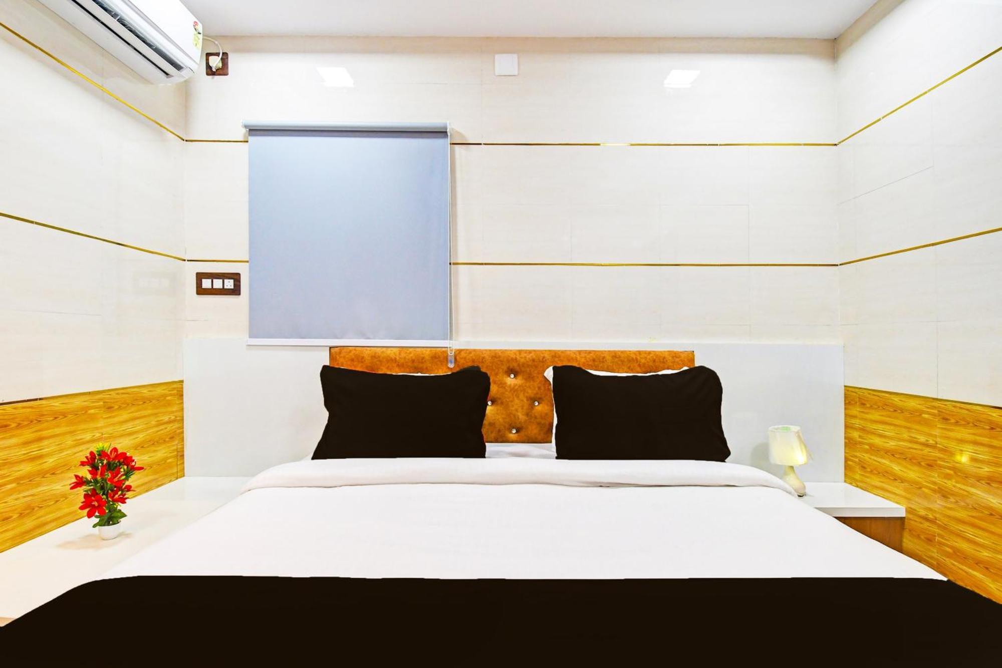 Super Hotel O Maa Bhubaneswari Hotel Buitenkant foto