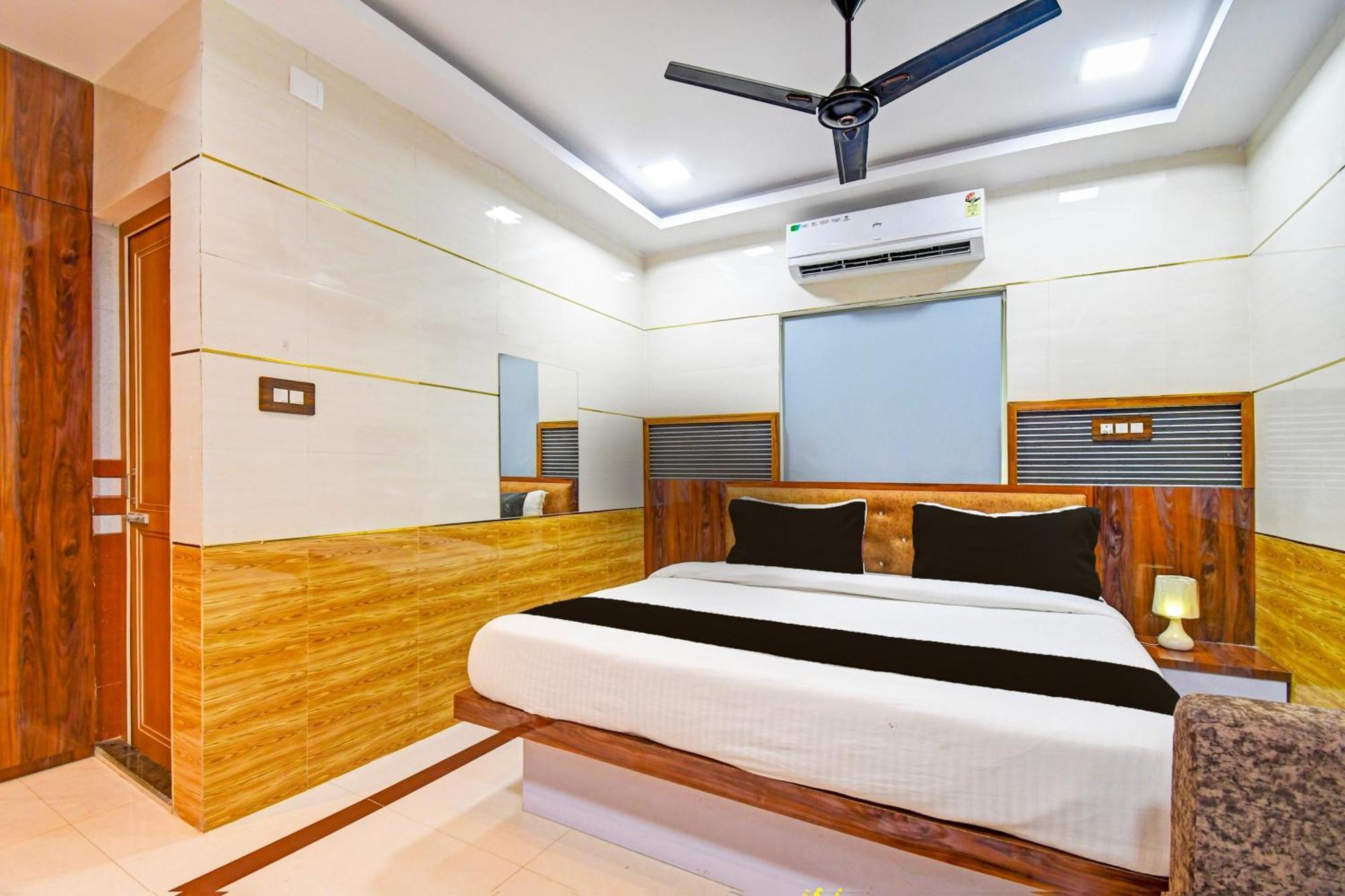 Super Hotel O Maa Bhubaneswari Hotel Buitenkant foto
