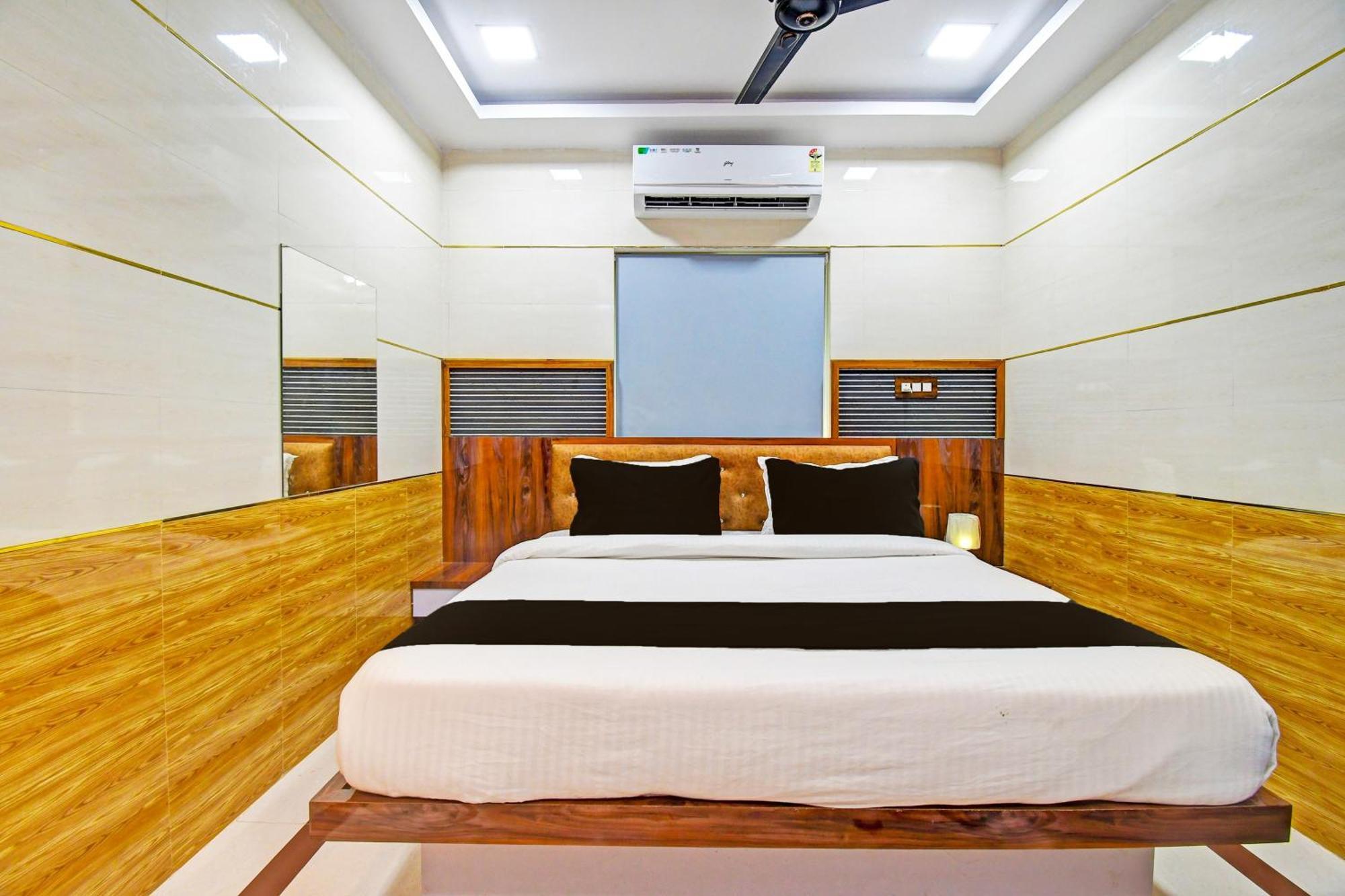 Super Hotel O Maa Bhubaneswari Hotel Buitenkant foto