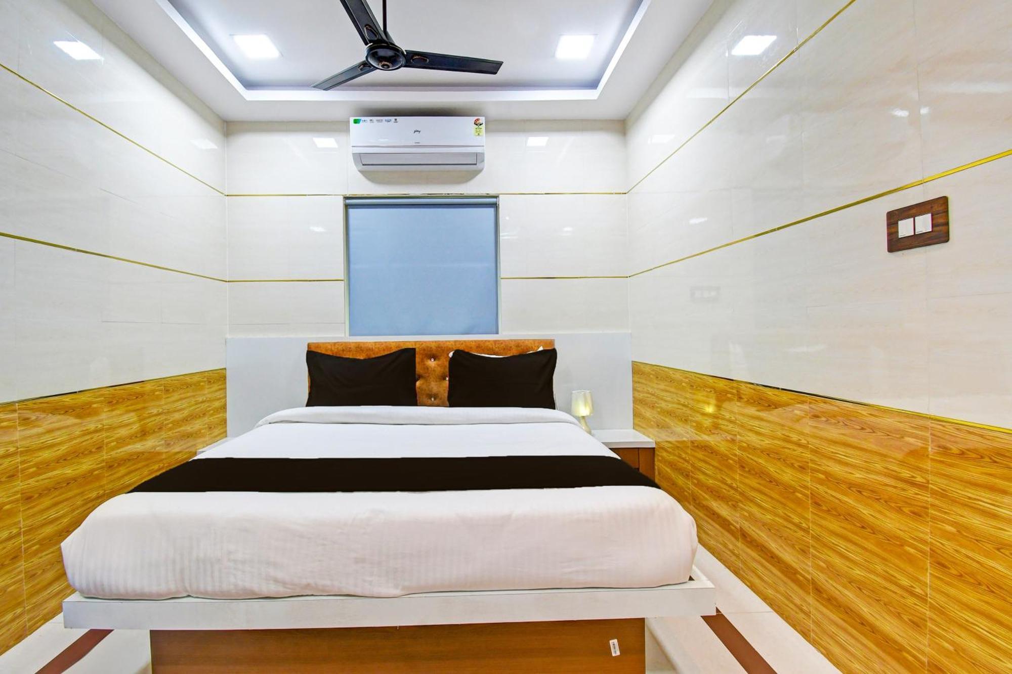 Super Hotel O Maa Bhubaneswari Hotel Buitenkant foto